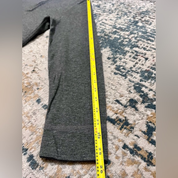 Banana Republic Quarter Zip Pullover Sweater - Men’s Medium - Picture 9 of 9